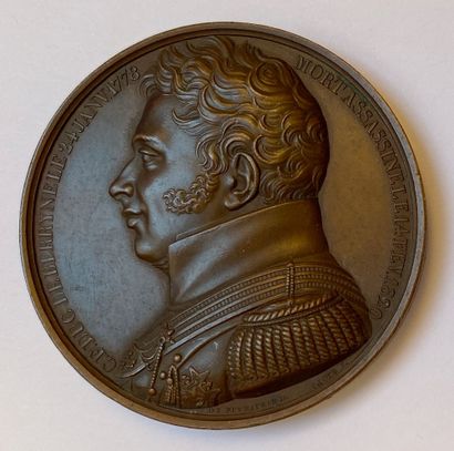 null Death of the duke of Berry, February 14, 1820, large bronze medal by de Puymaurin...