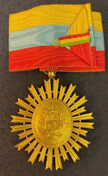 null Venezuela - Ordre du Libérateur, fondé en 1881, bijou de commandeur en bronze...