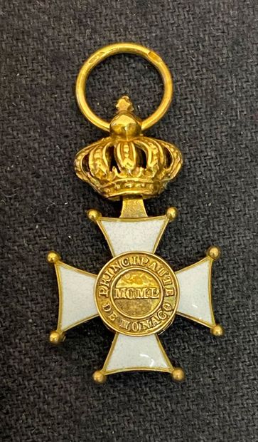 null Monaco - Ordre des Grimaldi, fondé en 1954, réduction d'une croix d'officier...