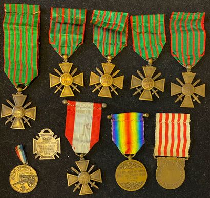 null Première Guerre mondiale, lot de dix : six Croix de Guerre, une 1914-1915, ruban...