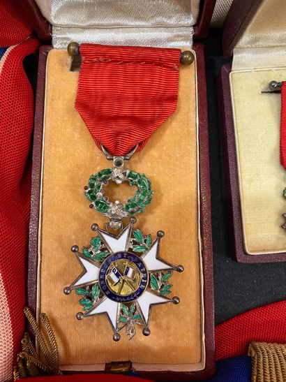 null Ordre de la Légion d'honneur - IIIe République, lot de cinq : une étoile de...