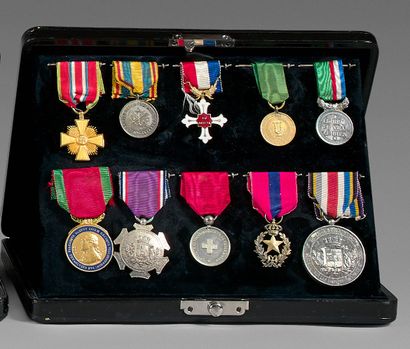 null Rescue and miscellaneous, set of ten company medals in gilt or silver metal:...