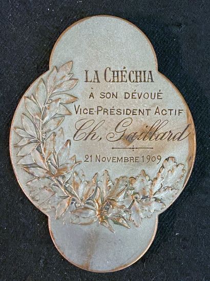 null Médaille d'hommage de «La Chéchia», association des anciens Zouaves, de forme...