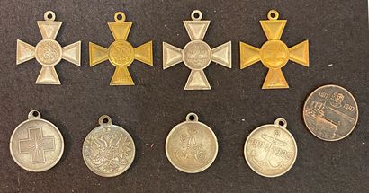 null Russie - Lot de huit copies de médailles dont deux croix de Saint-Georges de...