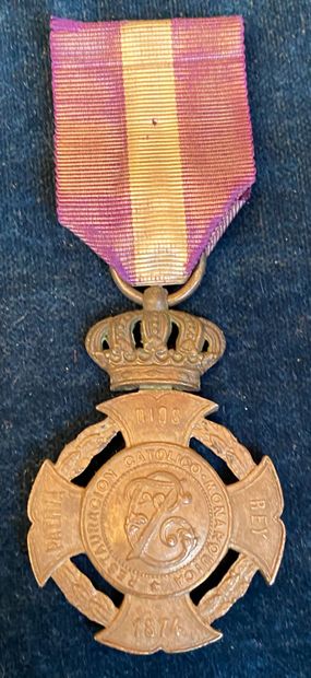 null Espagne - Carlisme, médaille royale et distinguée de Charles VII pour officier,...