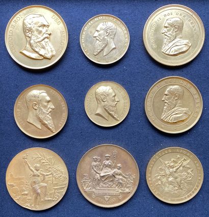 null Expositions, lot de neuf médailles d'expositions belges en bronze doré, Ostende...