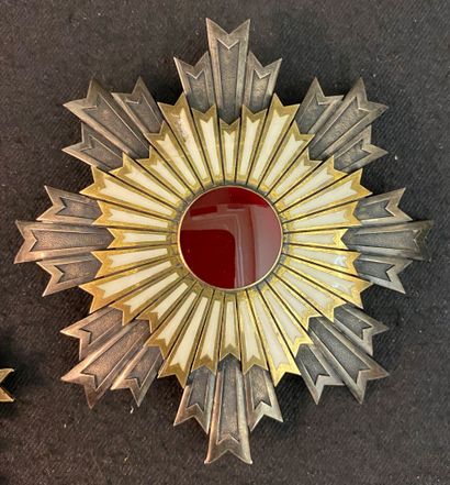 null Japon - Ordre du Soleil Levant, fondé en 1875, ensemble de 1re classe (grand-croix)...