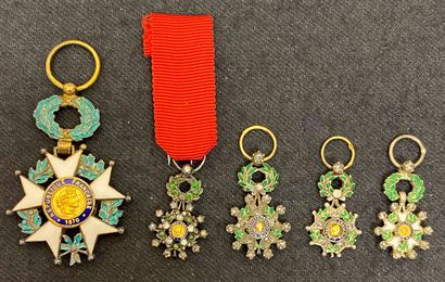 null Ordre de la Légion d'honneur - IIIe et IVe République, lot de cinq étoiles :...