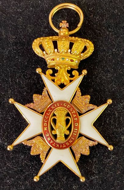 null Suède - Ordre de Vasa, croix de chevalier du 2e type, en or et émail, centres...
