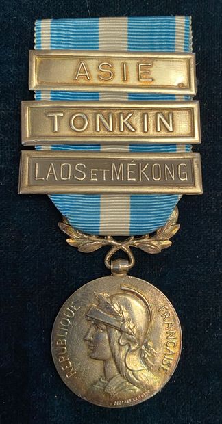 null Médaille coloniale par Georges Lemaire en argent, 1er type, ruban avec trois...