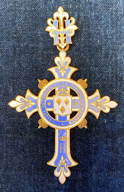 null Croix des partisans du comte de Chambord, type en forme de croix latine fleurdelisée,...