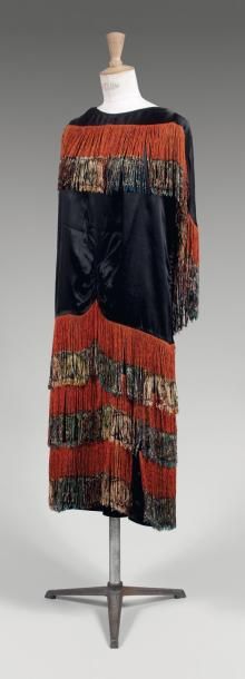 Paul POIRET, haute couture, n°77434, vers 1920/1923 Robe d'inspiration Russe en soie...