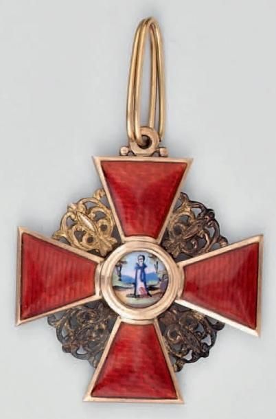 Russie Ordre impérial de Sainte-Anne, croix de 2e classe (commandeur), en or et émail,...