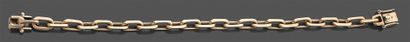 null Bracelet articulé en or jaune 750 millièmes, les maillons chaîne d'ancre.
Longueur...