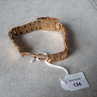 Carl F Bucherer, Pathos 
Montre bracelet de dame en or 18k (750 millièmes).
Boîtier...