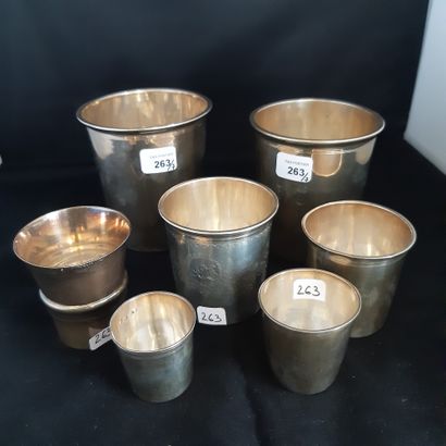 null Lot of seven silver goblets 925 and 950 thousandths.
Minerve and Paris, XIXth...