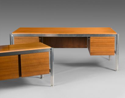 George CIANCIMINO (Né en 1928) Desk set in teak veneer and chromed metal comprising...