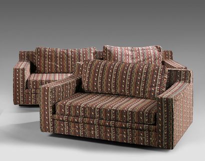 Gérard GALLET pour Agora Living room furniture with two sofas, wooden structure covered...