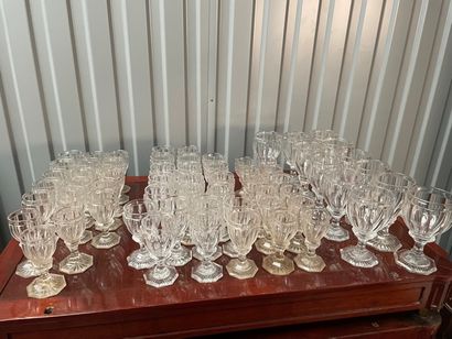 null Service of crystal stemmed glasses (Le Creusot ?) cut with sides on a base with...