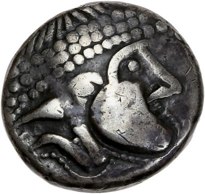 null DANUBIAN CELTS : Noricum (3rd-2nd century B.C.) Tetradrachm. 10,11 g. Stylized...