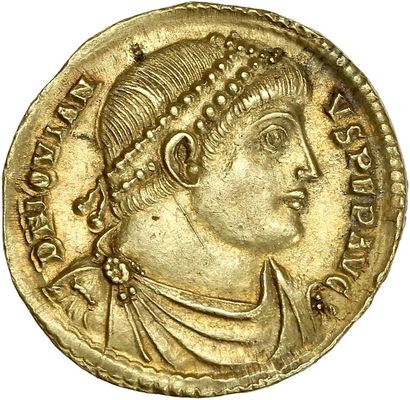 null JOVIEN (363-364) Solidus. Antioche. 6e off. 4,43 g. Son buste diadémé et drapé...