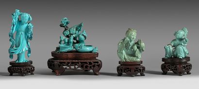 CHINE - XXe siècle Ensemble en turquoise comprenant trois statuettes de jeunes femmes...