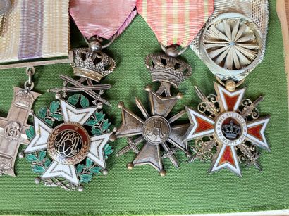 null Portée de sept décorations : Légion d honneur, officier IIIe République en vermeil,...