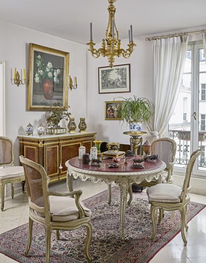 null White lacquered wood and red veined marble round dining table with a pair of...