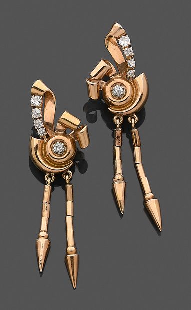 null Pair of earrings in yellow gold 750 thousandths, each one with decoration of...