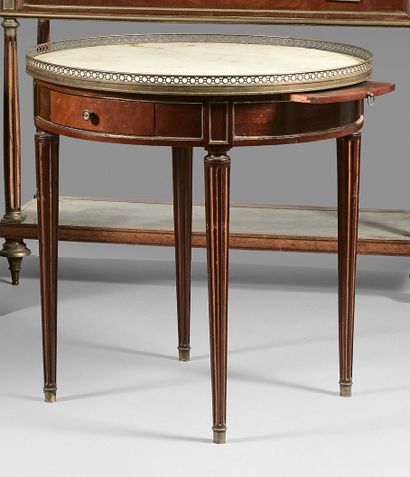 null Walnut bouillotte table opening with two drawers and two pulls. White marble...
