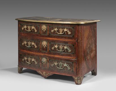 null Chest of drawers with curved front in palisander veneer, opening with three...