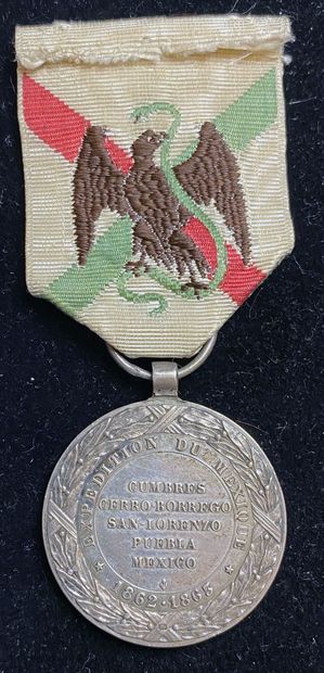 null Medal of Mexico, signed Barre in silver, ribbon of time.
30,5 mm
France, third...