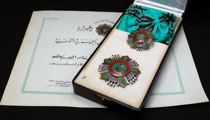 null Tunisie - Ordre de la République, ensemble de grand-croix comprenant : le bijou...