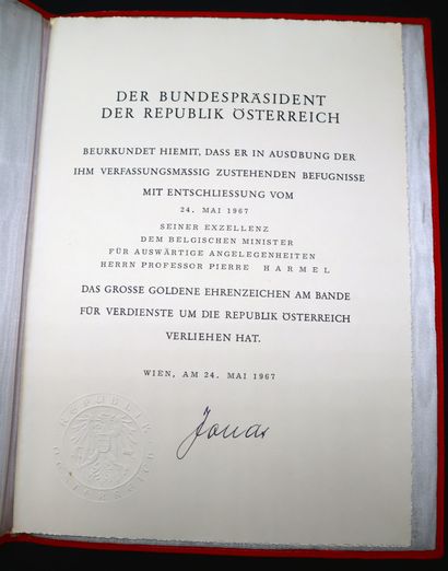 null Autriche - Ordre du Mérite de la République, ensemble de grand-croix comprenant...