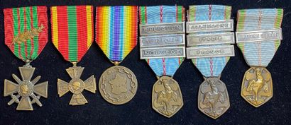 null 1939-1945, set of six patinated bronze medals: a war cross 1939-1945, privately...