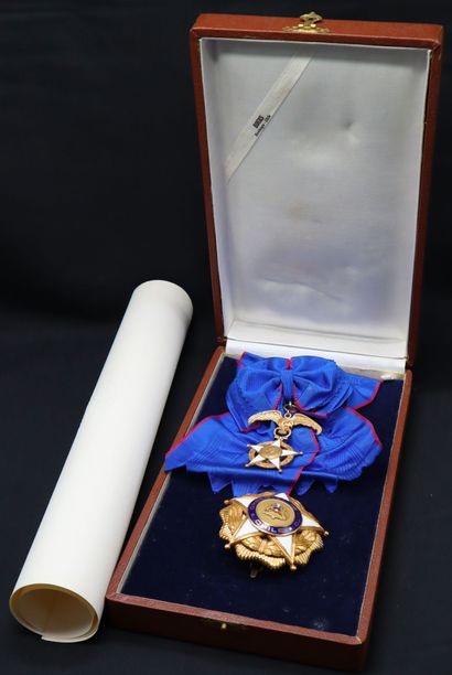 null Chili - Ordre de Mérite du Chili, ensemble de grand-croix comprenant : le bijou...