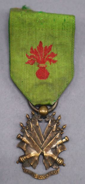 null Légion étrangère - Médaille associative des anciens de la Légion étrangère,...