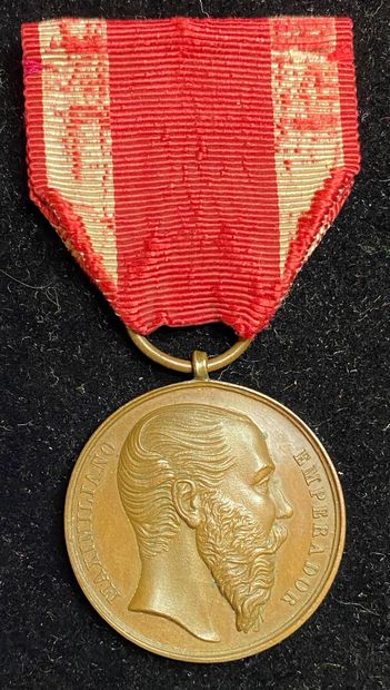 null Empire of Mexico - Bronze Military Merit Medal signed Navalon. G. on the reverse,...