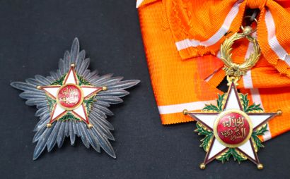 null Maroc - Ordre du Ouissam Alaouite, ensemble de grand-croix du 3e type, après...