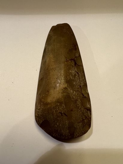 null 
Polished axe


Beige flint


France, Neolithic




l. 13.2 cm




Collection...