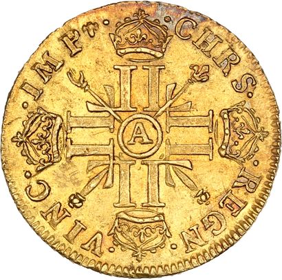 null LOUIS XIV (1643-1715)
Louis d'or aux huit L et aux insignes. 1701 Paris. Flan...