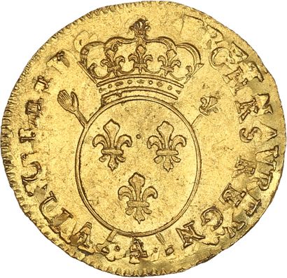 null LOUIS XV (1715-1774)
Demi louis d'or aux insignes. 1716. Paris. Réf. 4,09 g.
Buste...