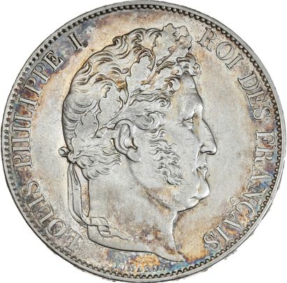 null LOUIS-PHILIPPE (1830-1848) 5 francs tête laurée : 2 exemplaires. 1831 Lille...