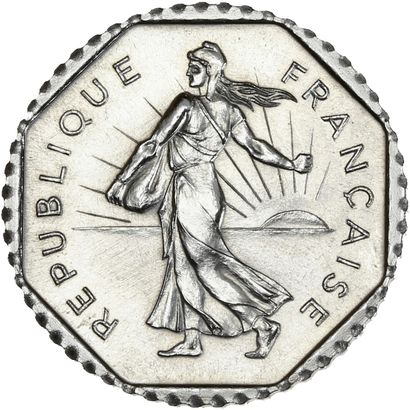 null CINQUIÈME RÉPUBLIQUE 2 francs Semeuse. 1977. Pré-série. Nickel. Tranche cannelée....