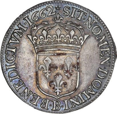 null LOUIS XIV (1643-1715)
Demi écu au buste juvénile. 1662. Rouen.
Buste juvénile...
