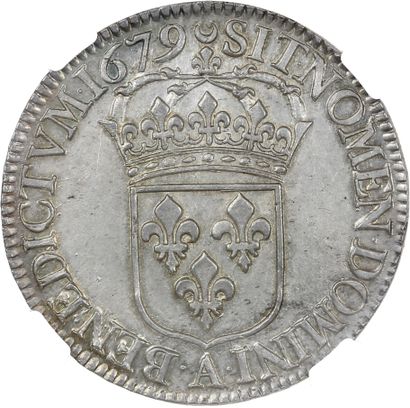 null LOUIS XIV (1643-1715)
Écu à la cravate. 1679. Paris.
Buste du Roi à droite,...