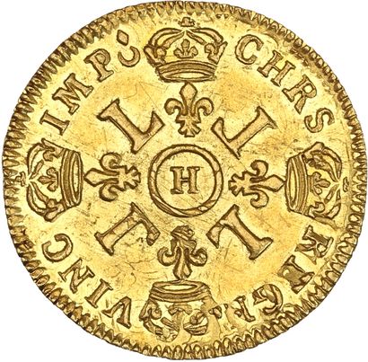 null LOUIS XIV (1643-1715)
Louis d'or aux quatre L. 1694. La Rochelle. Réf. 6,75...