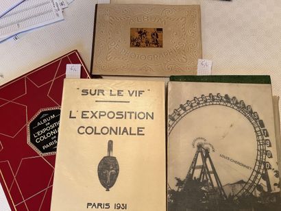 Lot de 4 volumes : 
-Album de l'exposition...