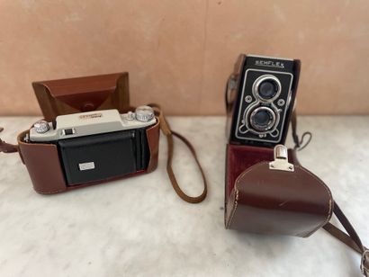 null Deux appareils photo SEMFLEX et Kodak