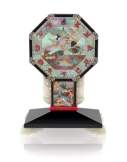 Linzeler Marchak 
"The Koi Carp".



Art Deco clock in the Chinese style. Circa 1925.







Onyx,...